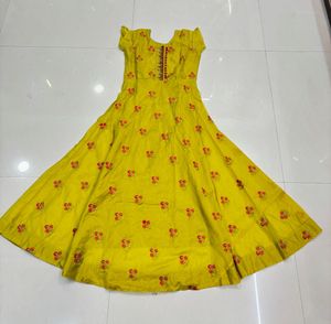 Elegant Yellow Ethnic Gown