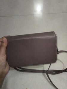 Stylish And minimal Shoulder/Hand Bag