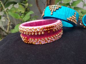 PAIR Of Bangles With Earrings