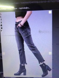 Roadster Black Straight Fit Light Frayed Edge Stretchable Jeans