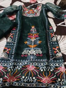 Beautiful Pakistani Suit