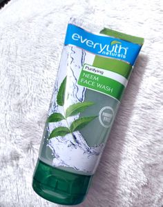 Everyuth Naturals Purifying Neem Face Wash|Antibac