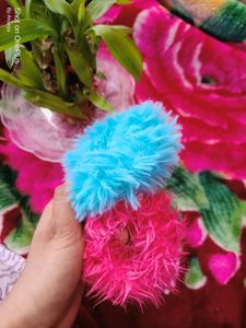 Woman Pink &amp; Blue Scrunchies