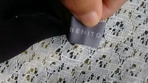 BENITO Black Neck Tank Top
