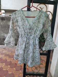 Casual Bell Sleeves Printed Woomen Top