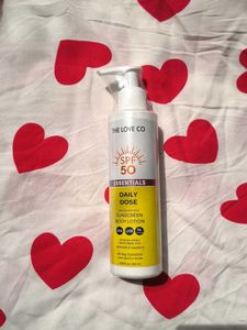 Sunscreen Body Lotion(Sealed)🎀
