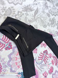 Chic Black Ankle Pants