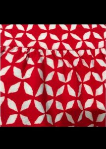 Beautiful Red and White Pinwheel Tie Back