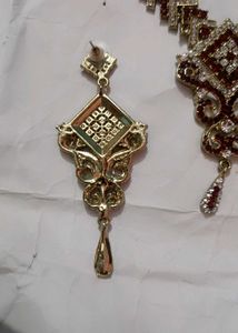 Elegant Necklace and Earring Set