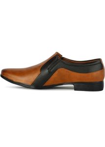 Moccasin Shoes (Size: 8 India/UK)