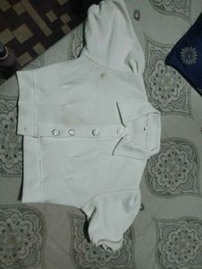 Chic White Crop Shirt