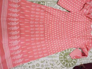 Elegant Pink Printed Kurta set