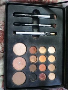 Profusion Beauty To-Go Palette