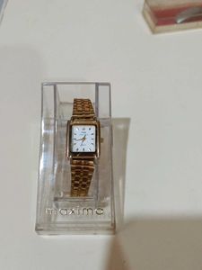 Maxima Gold Watch