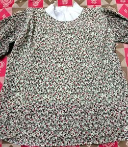 Girls Top With Ambrella Sleeves