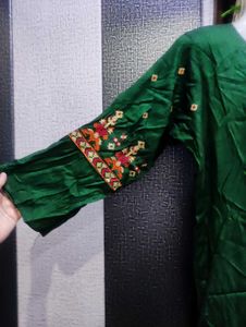 Green Embroidered Kurta