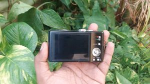 Panasonic Lumix DMC-TZ20 Camera Black