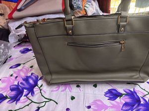 Elegant Tote Bag with laptop sleeve