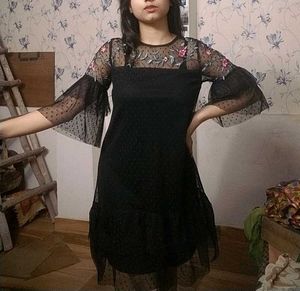 Chic Black Dress