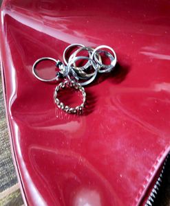 8 METAL RINGS+2 SUPRISE GIFTS
