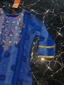 Pakistani 2 Piece Suit