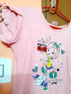 Cute Girl&#39;s Top