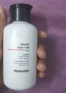 MINIMALIST SALICYLIC ACID CLEANSER