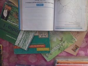 (IX) ALL SST BOOKS AND A GUIDE BOOK &amp; Sample Paper