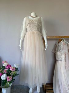 tulle lace embellish premium quality gown