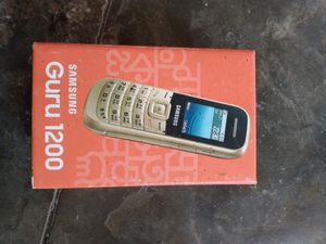 samsung guru 1200 keypad mobile phone like new