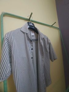 Striped Men&#39;s Shirt