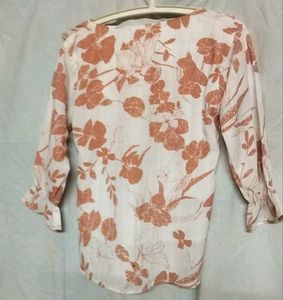White And Peach Flowers Print Tunic