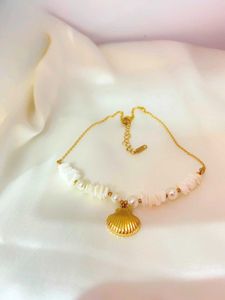 Seashell &amp; Pearl Gold Chain Necklace