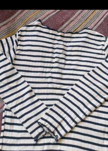 3 combo branded tops