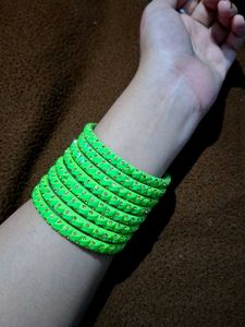 Green Bangles Set of 8 bangle