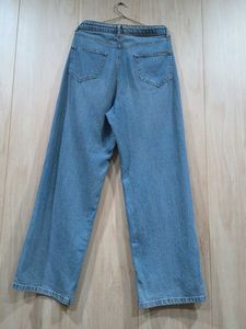 Wide Leg Light Wash Jeans