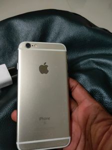 I Phone 6s Gold Colour