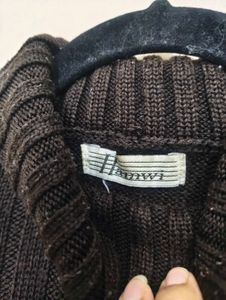 Sleeveless Turtleneck Knit Vest