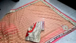 Coral Cream Saree❤️🎊