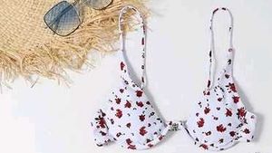 Floral Bikini Top 👙🌼