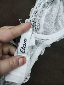 Elegant White Lace Bra 🖤