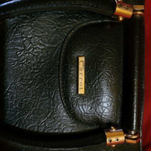 Chic Black Handbag