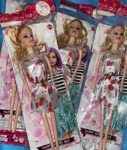 Barbi Dolls Set Of 4