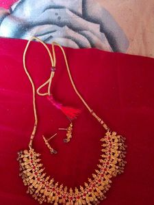Vintage Gold Tone Necklace