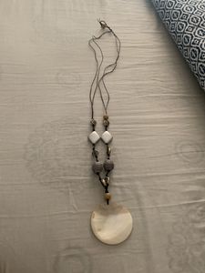 Boho Chic Shell Pendant Necklace