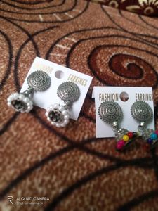 Set Of 2 Earings