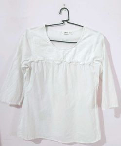 MAX White Embroidered Blouse