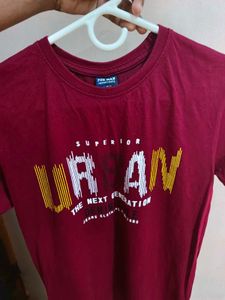 Title: 🔥 Chic Maroon Urban T-Shirt – Grab Now! ✨