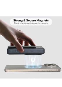 Vaku Luxos Wireless Power Bank