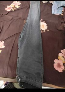 Women Faded Black Color Used Jean&#39;s Waist 28 To 32
